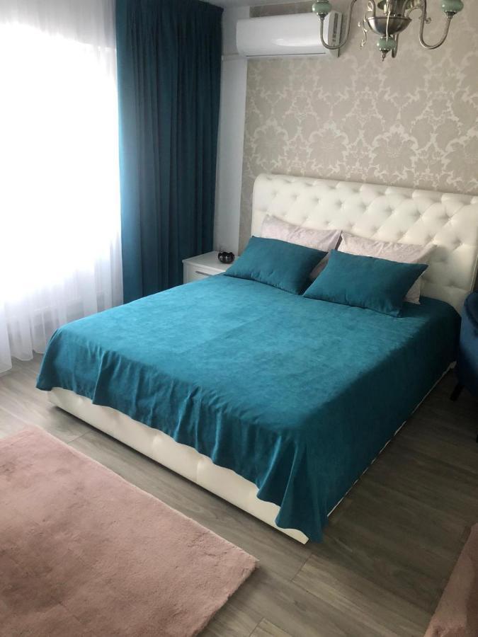 Tudor Apartment Brăila Eksteriør billede